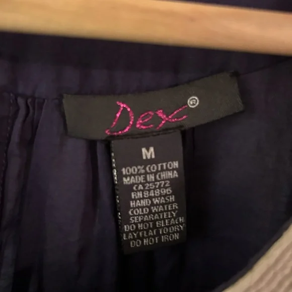 Dex Sleeveless Blouse, 100% Cotton.  Size Medium. - Picture 8 of 9